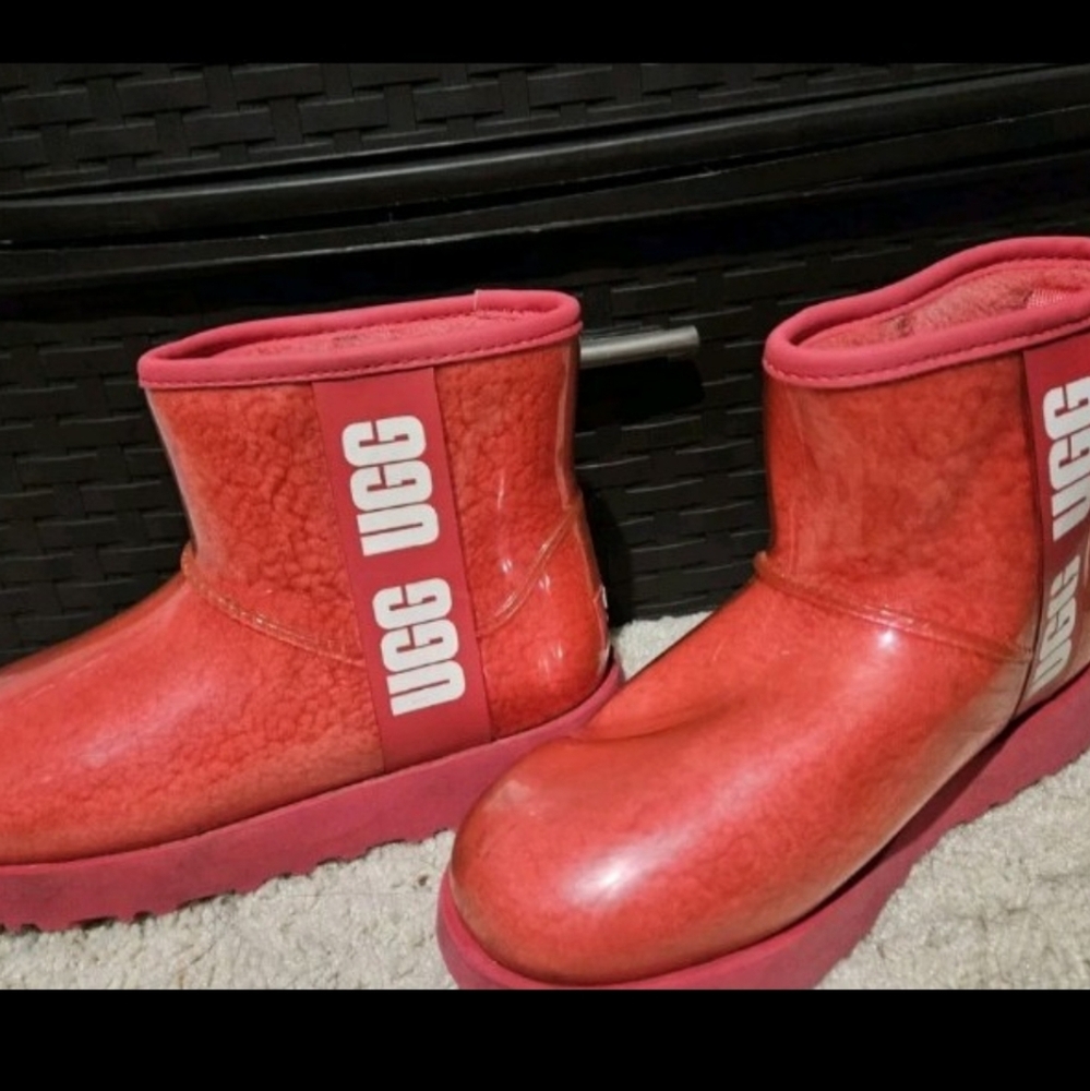 UGG SAMBA RED CLASSIC CLEAR MINI WATERPROOF SHEEPWOOL BOOTS Size 5